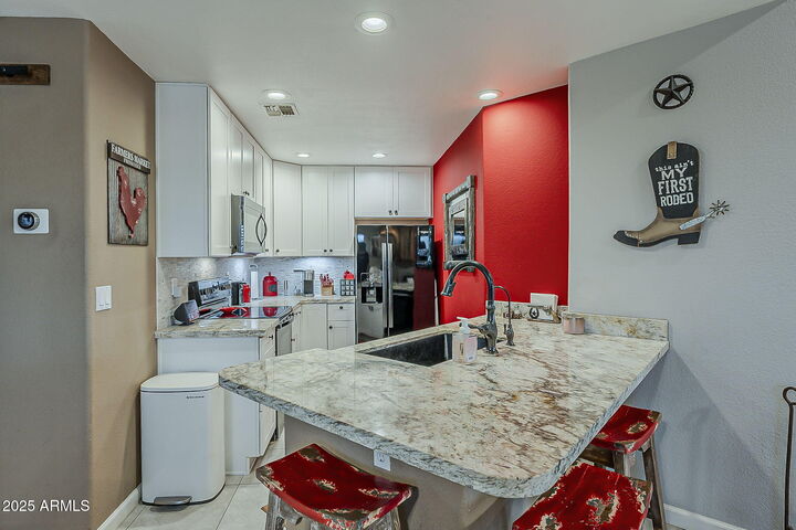 Property Photo: 15205 N Ivory Drive B AZ 85268