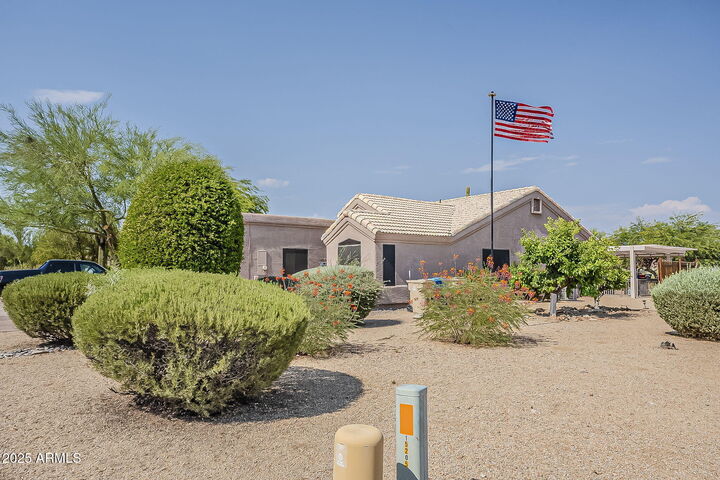 Property Photo: 15205 N Ivory Drive B AZ 85268