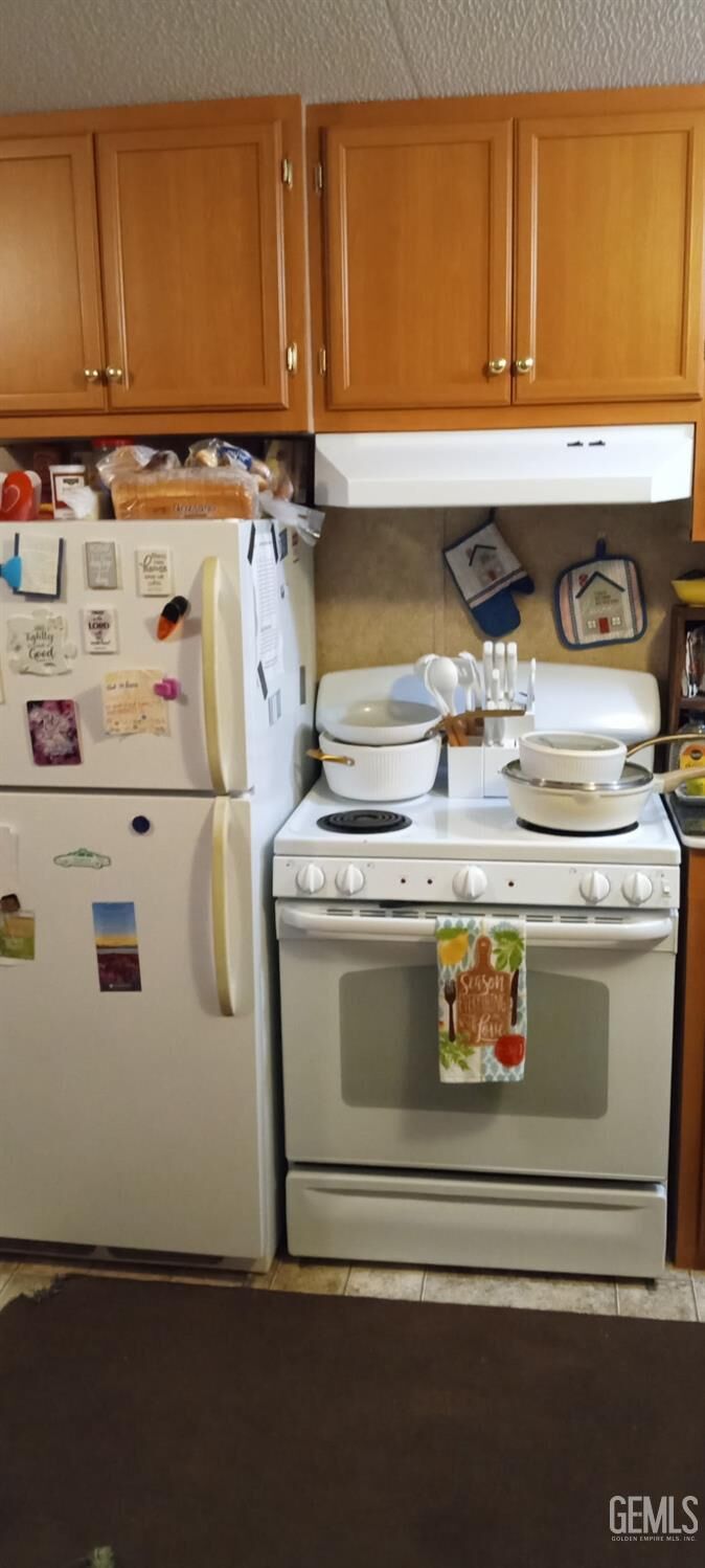 Property Photo:  8420 Fremontia Way  CA 93240 