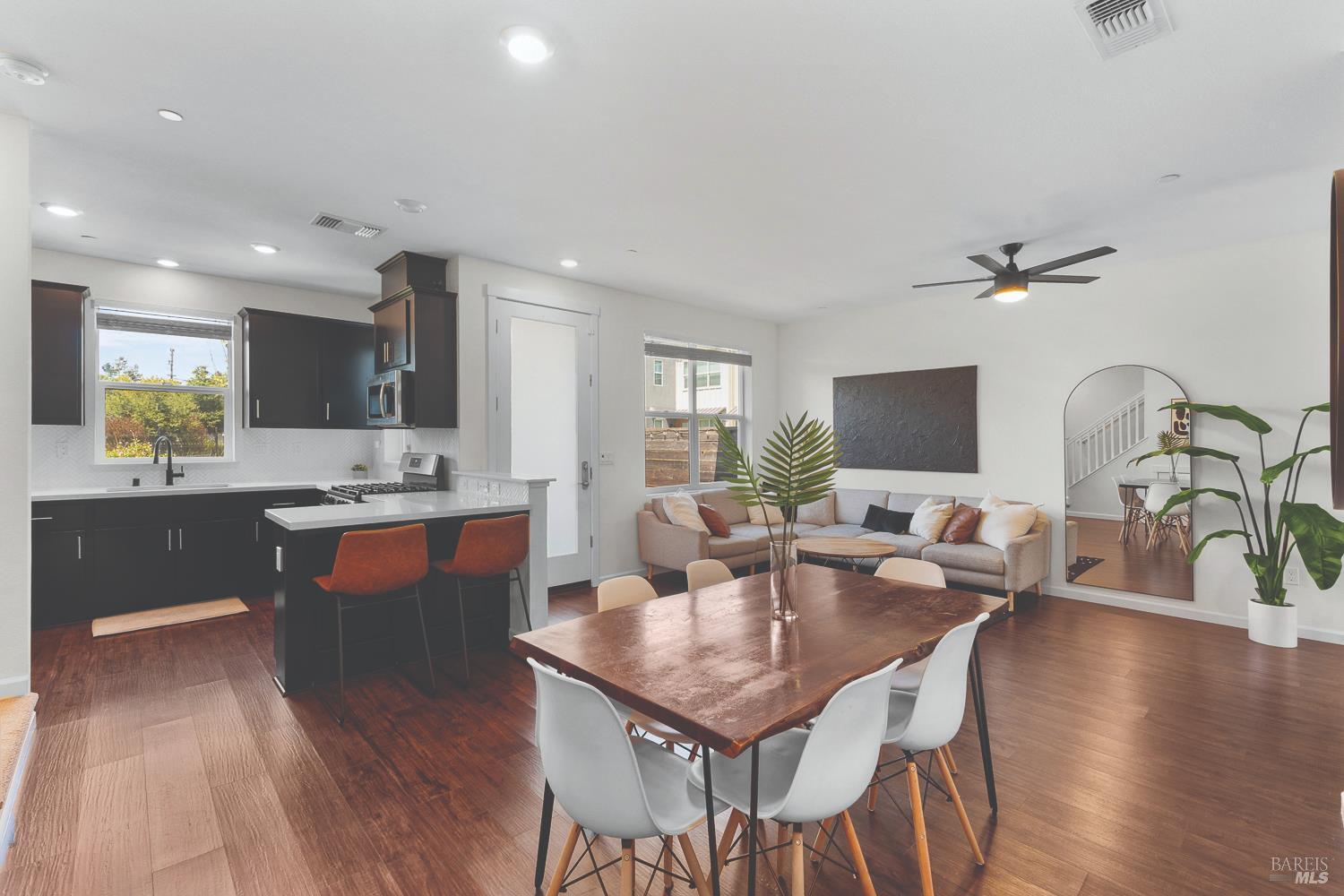 Property Photo:  521 Deep Rose Place  CA 95407 