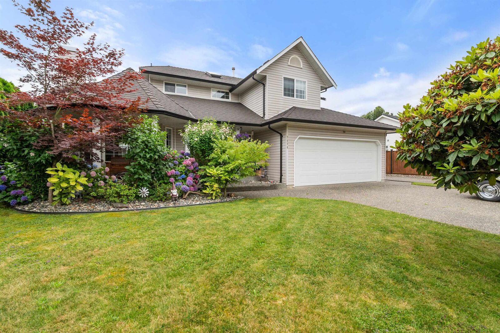 Property Photo: 7474 Arbutus Drive BC V0M 1A2