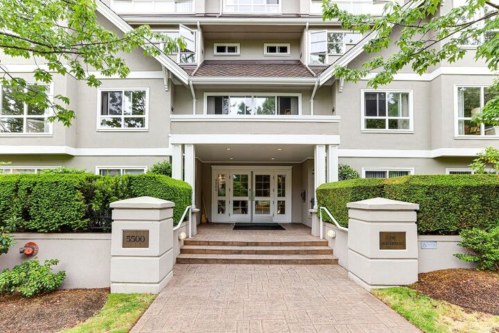 5500 13A Avenue 402 — photo 1