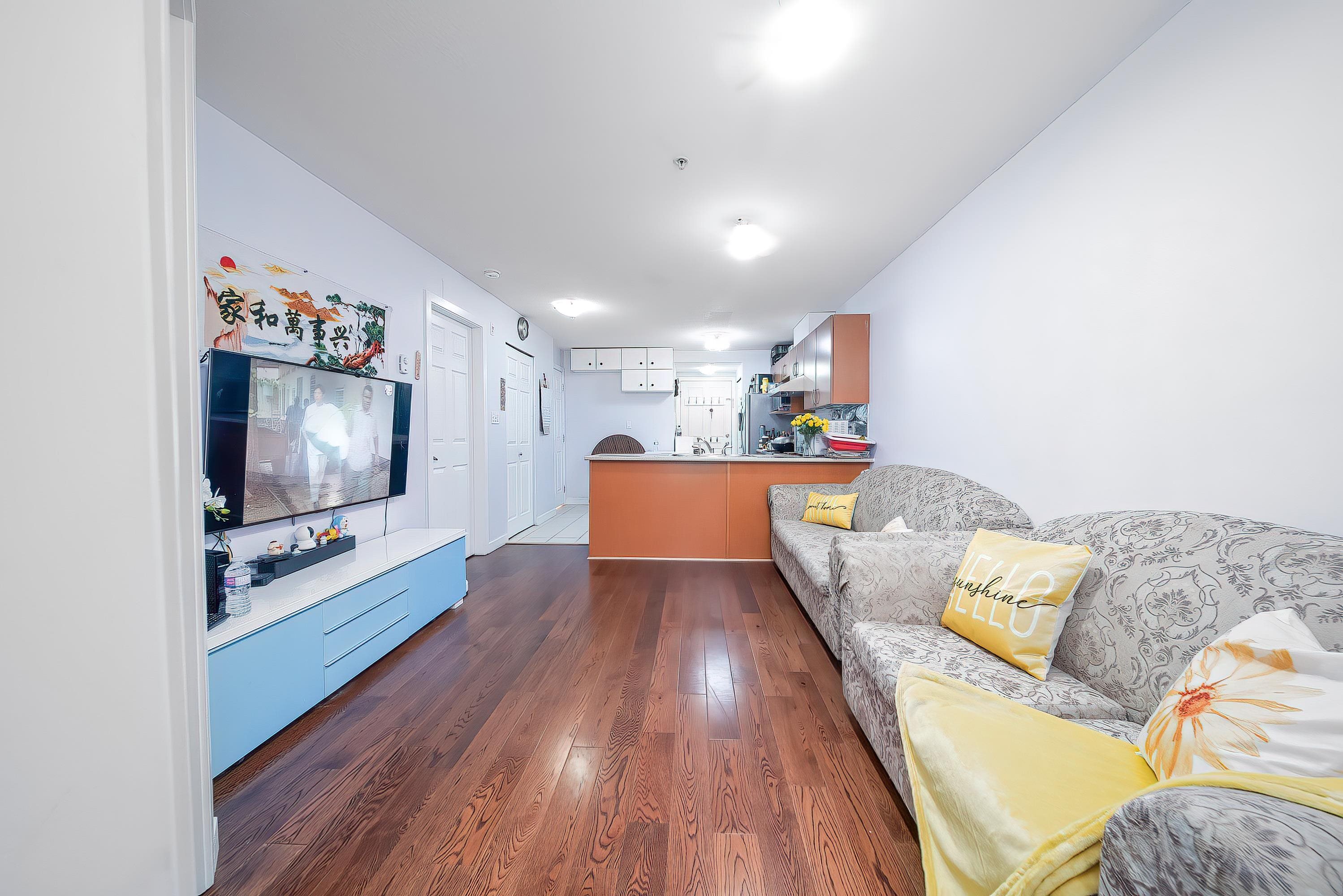 Property Photo:  2028 E 37th Avenue 206  BC V5P 1G2 