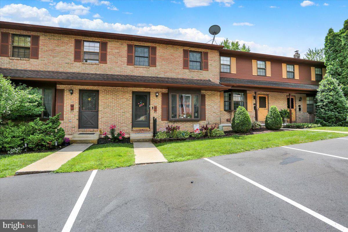118 Village Drive  Boyertown PA 19512 photo