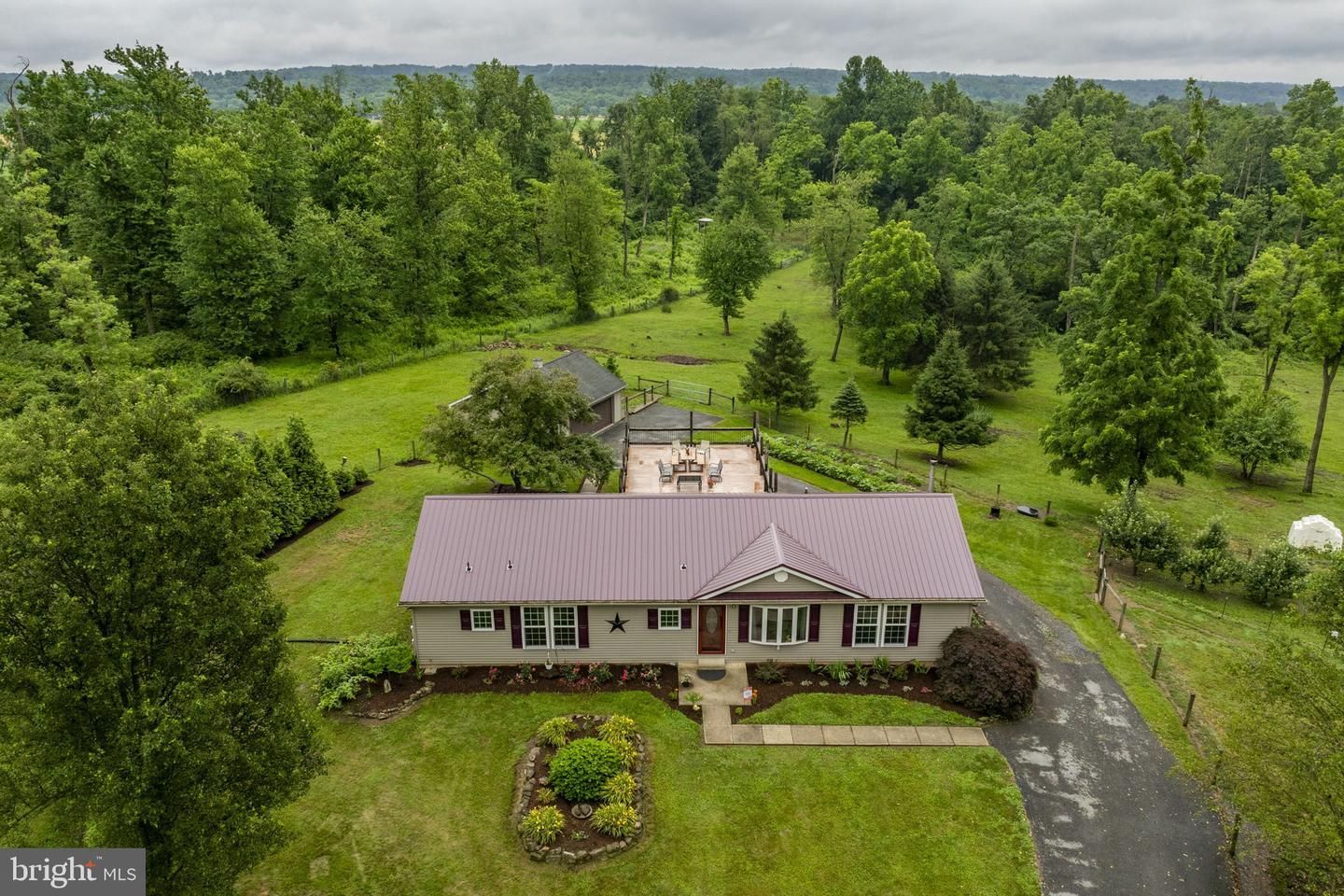 Property Photo: 400 E Patrick Road PA 17078