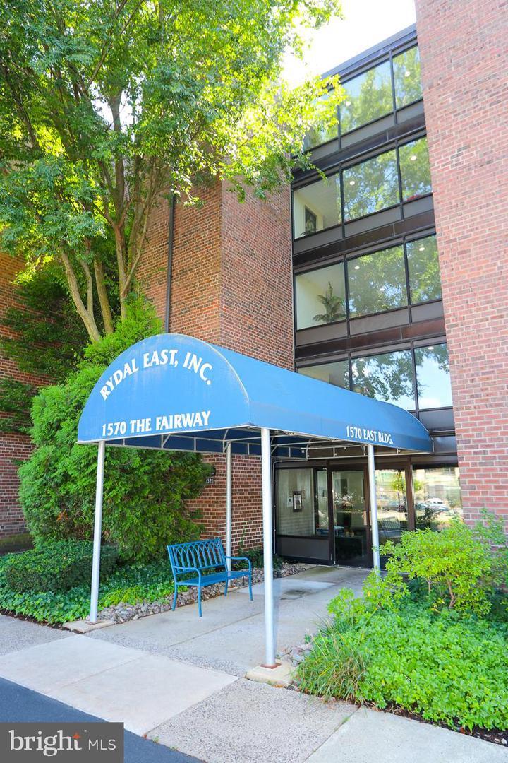 Property Photo: 1570 The Fairway 103E PA 19046