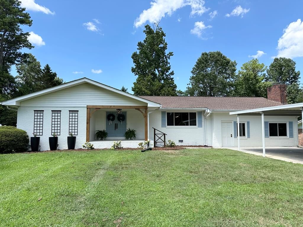 Property Photo: 2608 Rocky Drive GA 30740