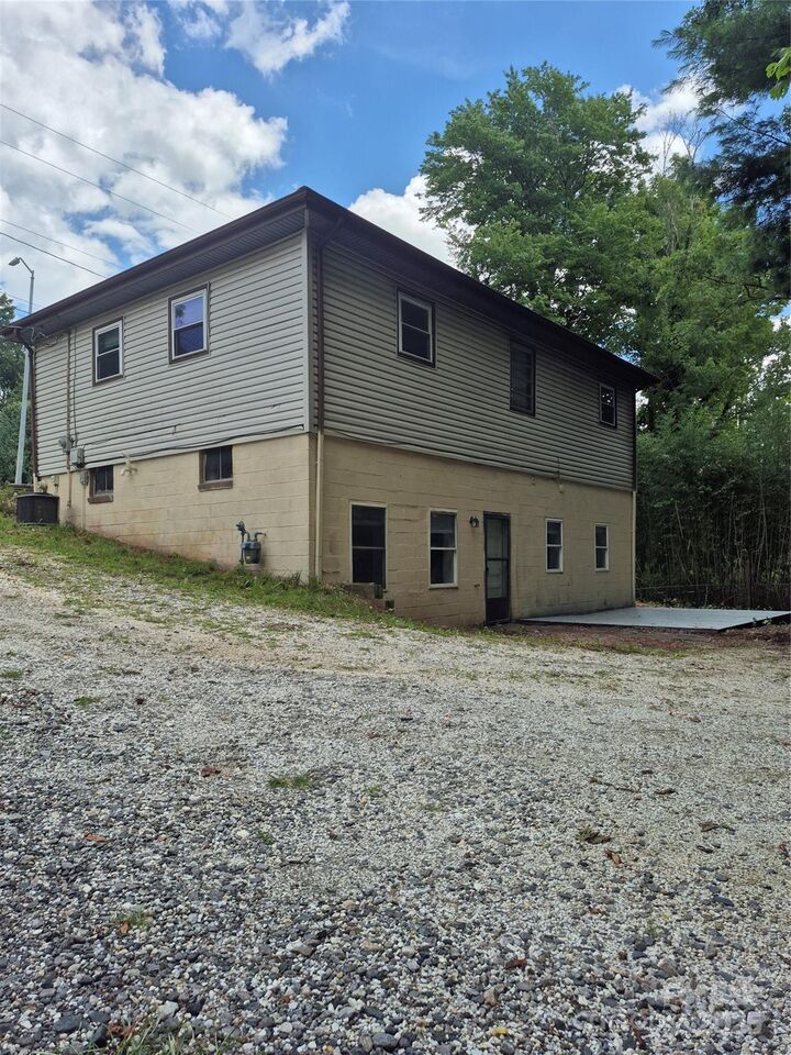 Property Photo: 258 New Leicester Highway NC 28806