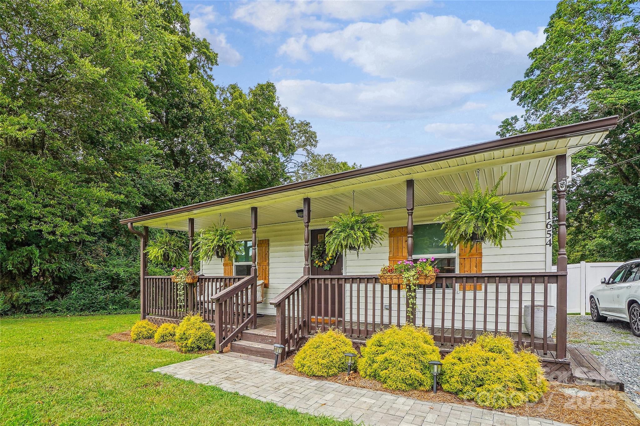Property Photo:  1654 Armstrong Ford Road  NC 28012 