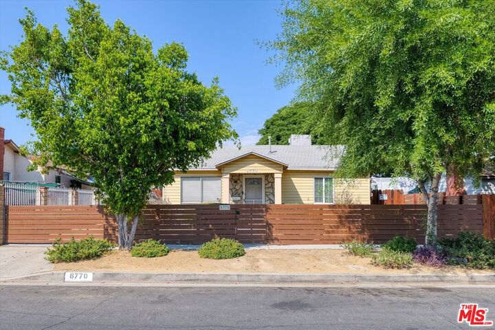 Property Photo: 8770 Norris Ave CA 91352