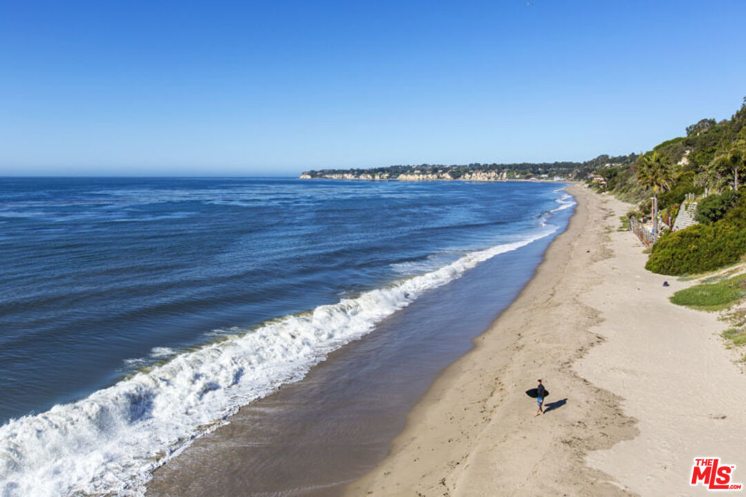 Property Photo:  27368 Escondido Beach Rd  CA 90265 