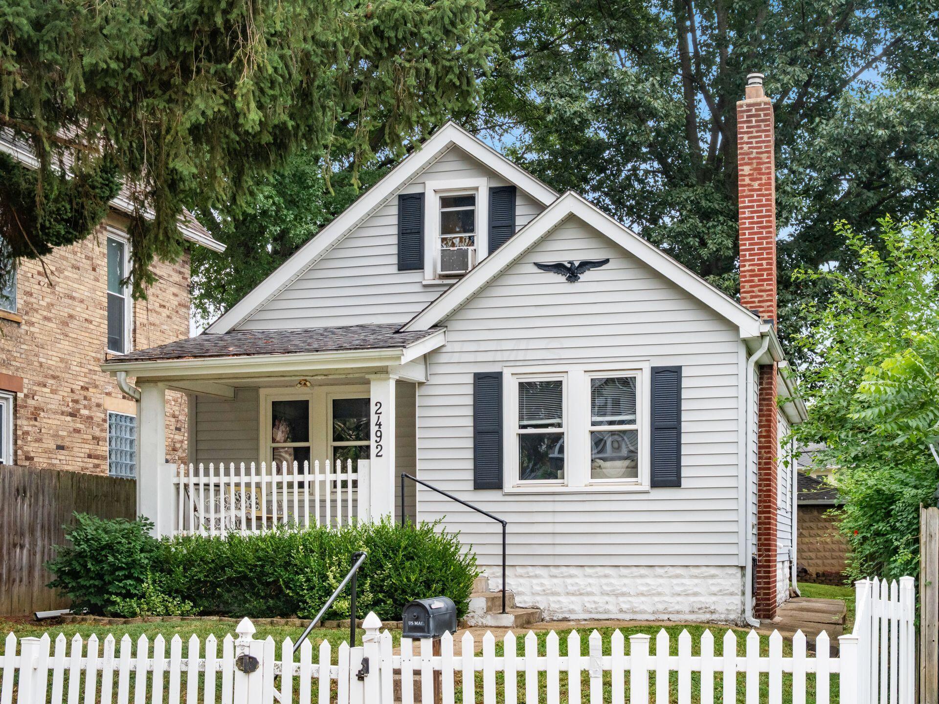 Property Photo:  2492 Deming Avenue  OH 43202 