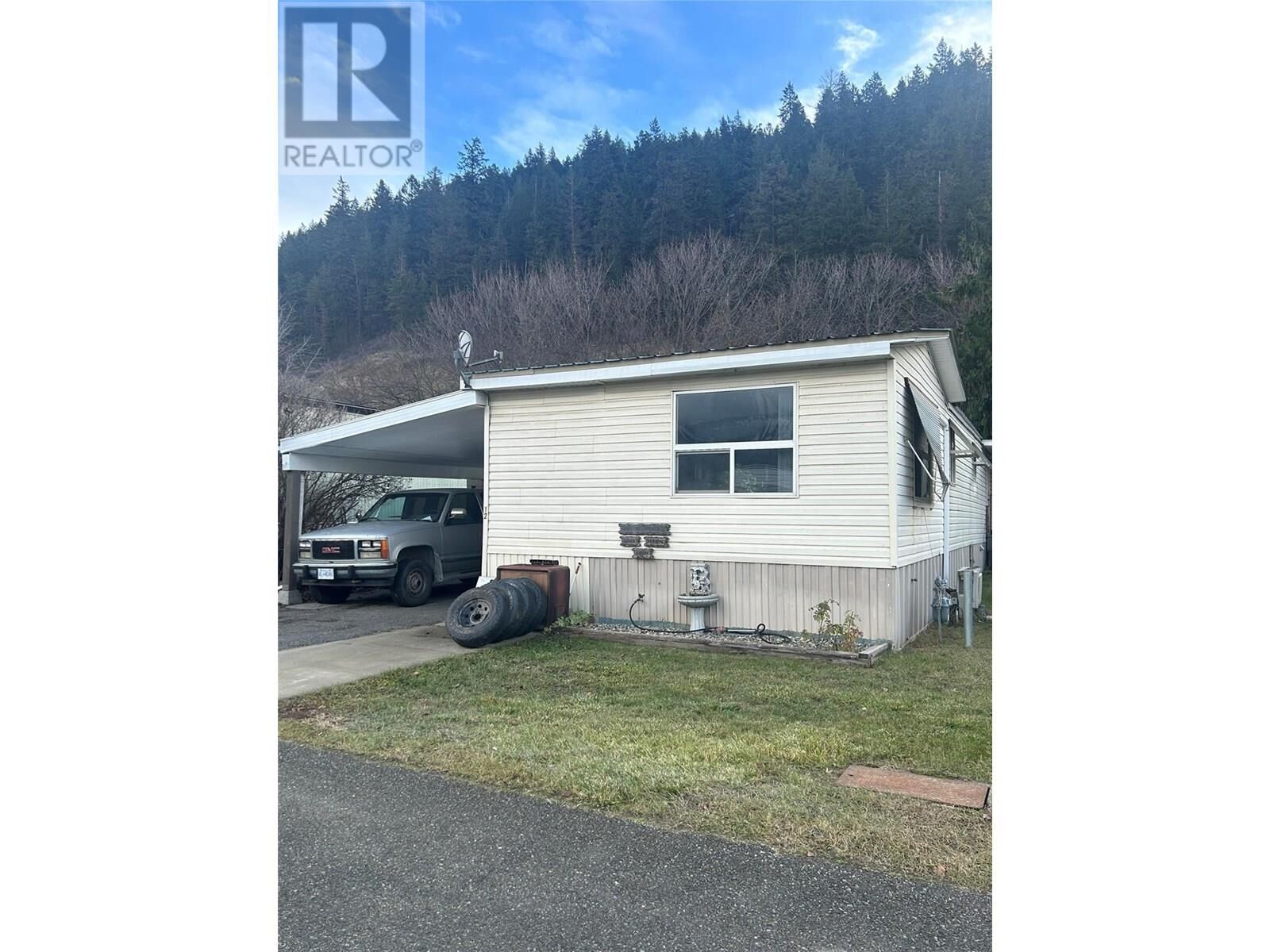 Property Photo:  161 Shuswap Avenue 12  BC V0E 1M0 