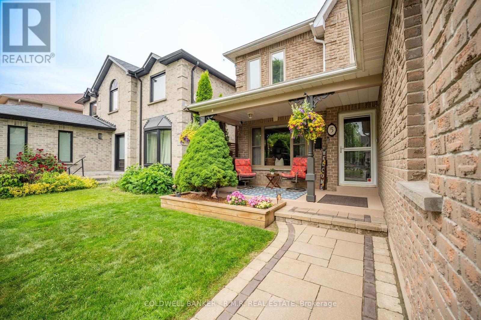 Photo de la propriété:  5 Larner Drive  ON L1T 2V9 
