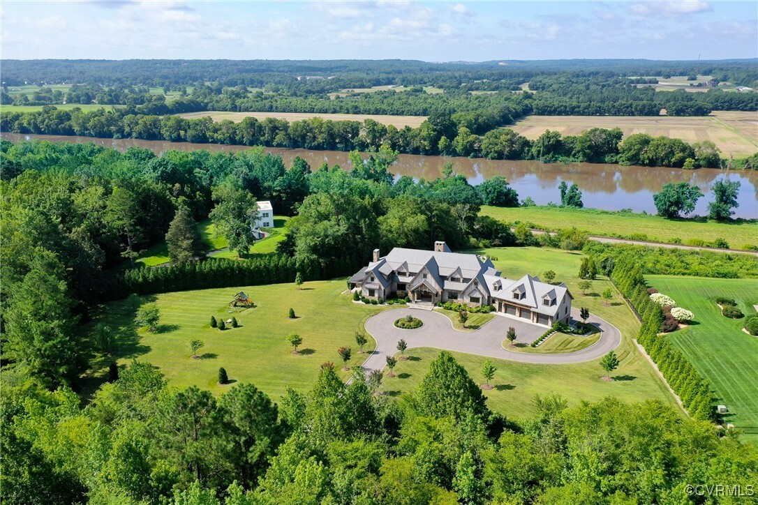Property Photo:  265 Pembroke Court  VA 23238 