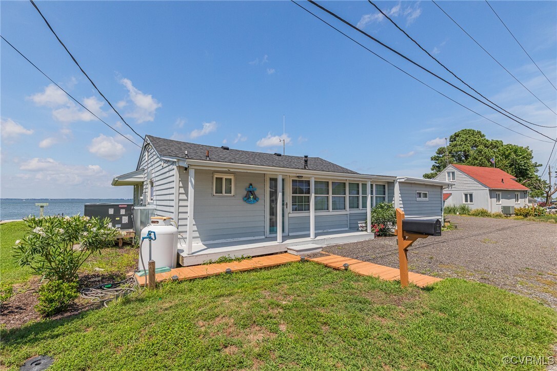 488 Riverside Drive  Deltaville VA 23043 photo