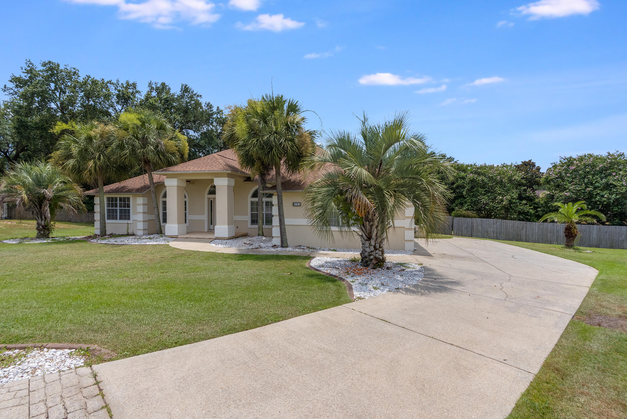 Property Photo:  4121 Bamboo Drive  FL 32526 