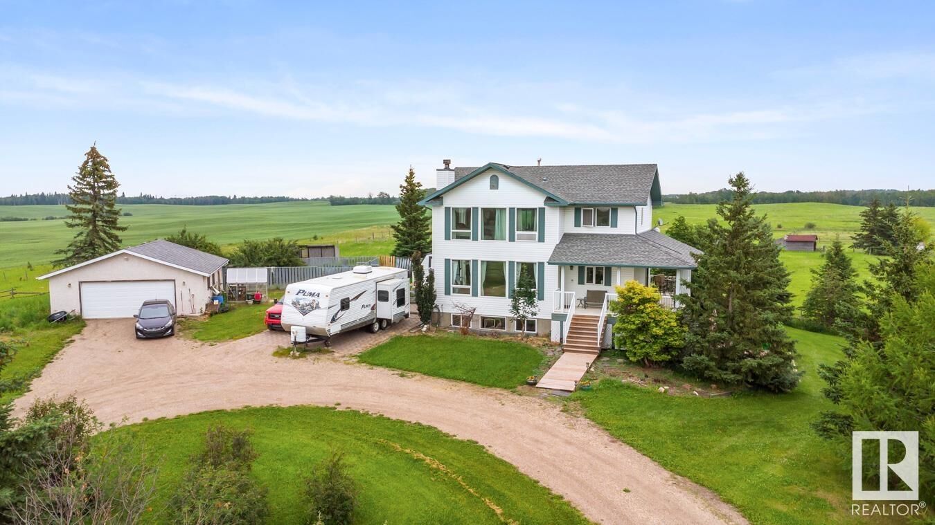 Property Photo: 51433 Rge Road 232 AB T8B 1L1