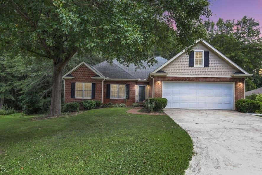 Property Photo: 116 Manor Way GA 30117
