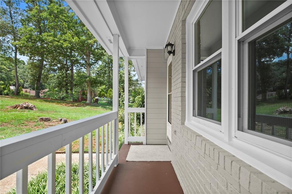 Property Photo:  200 E Country Woods Drive  GA 30016 