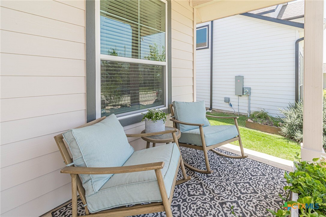 Property Photo: 311 William Moon Way TX 78666