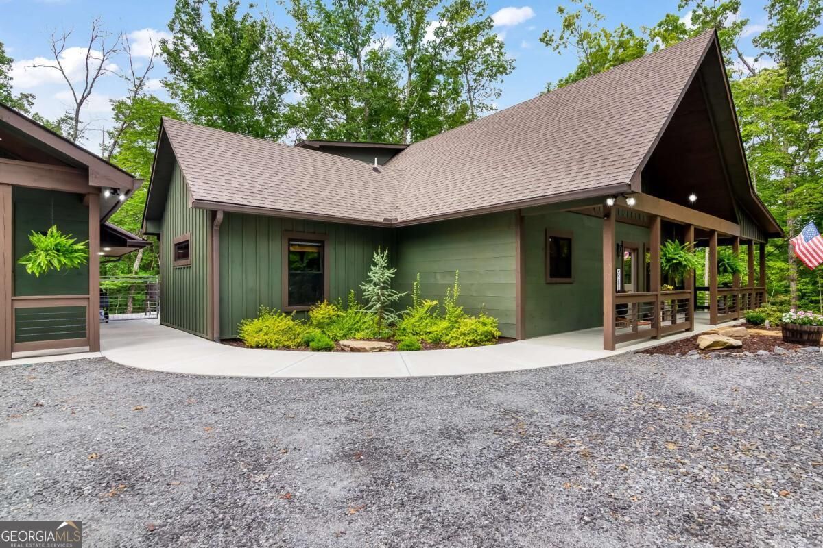 Property Photo:  261 Rooks Road  GA 30559