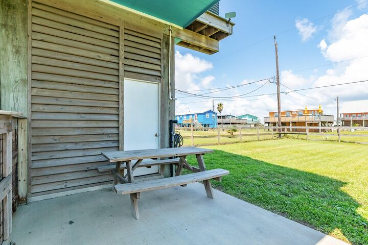 Property Photo:  510 Fort Velasco Drive  TX 77541 