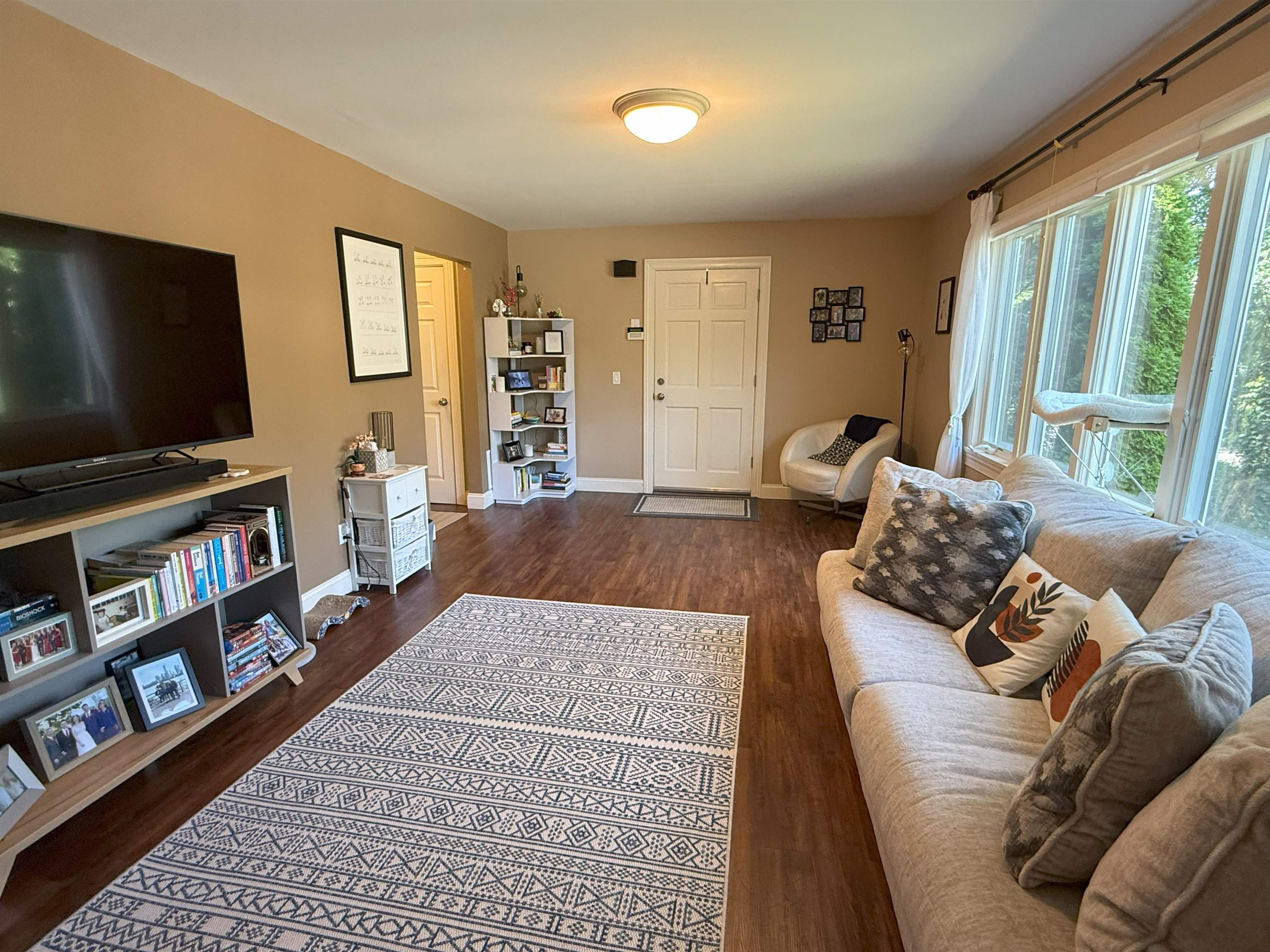 Property Photo:  45 Garfield Pl 1 (1st Floor)  NJ 07450-3724 