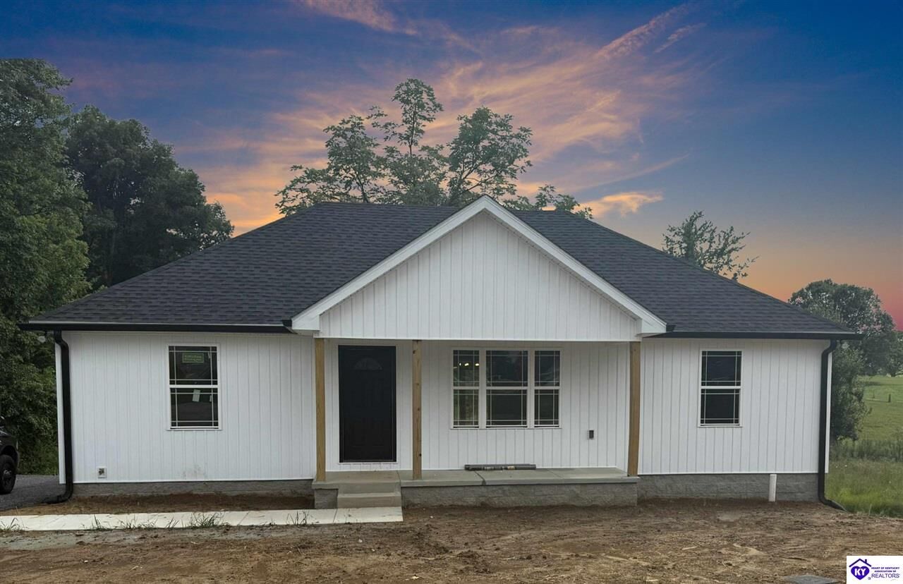 Property Photo: 741 W Rhudes Creek Road KY 42740