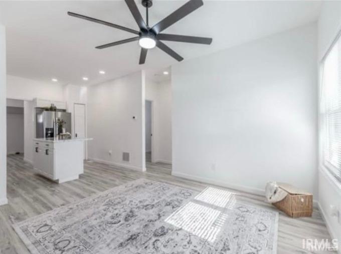 Property Photo:  1500 E Indiana Street  IN 47711 