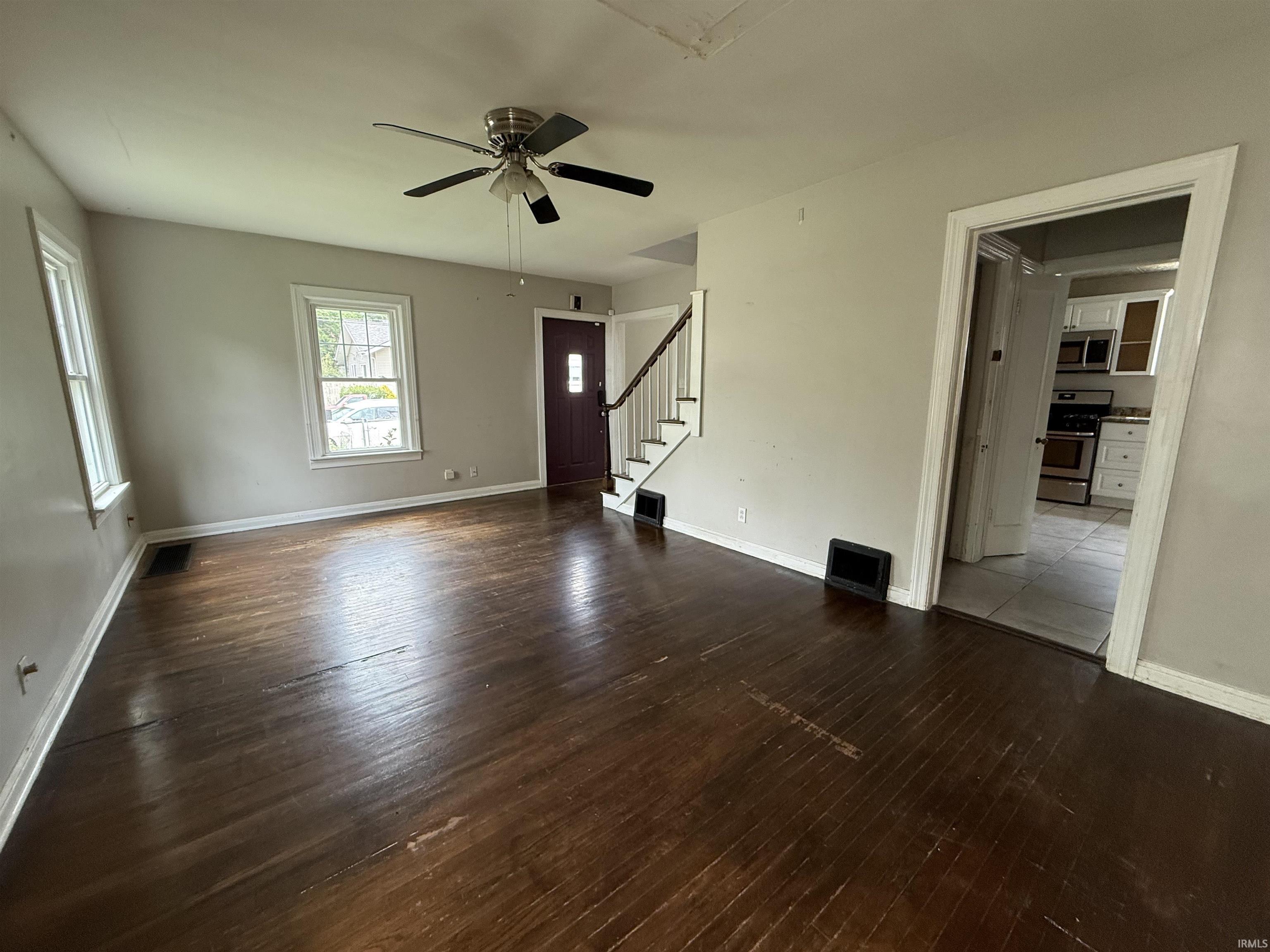 Property Photo: 1121 Taylor Avenue IN 47714