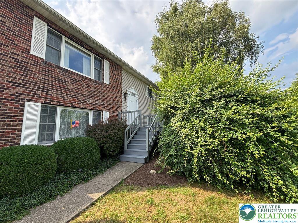 Property Photo: 1092 Pohopoco Drive 2 PA 18235