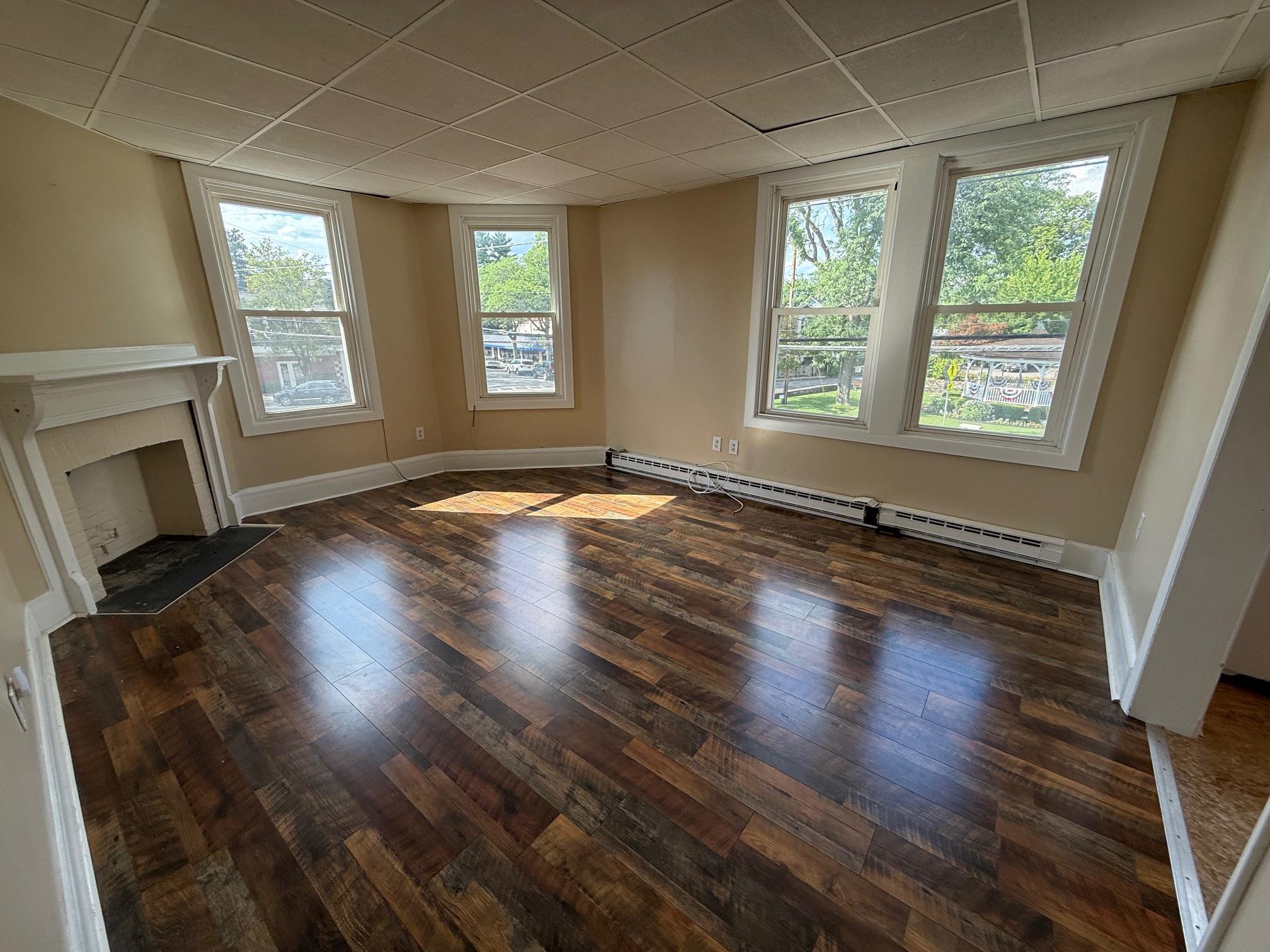 Property Photo:  247 Hudson Street 6  NY 12520 