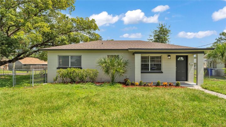 Property Photo:  933 Golden Rule Court N  FL 33803 
