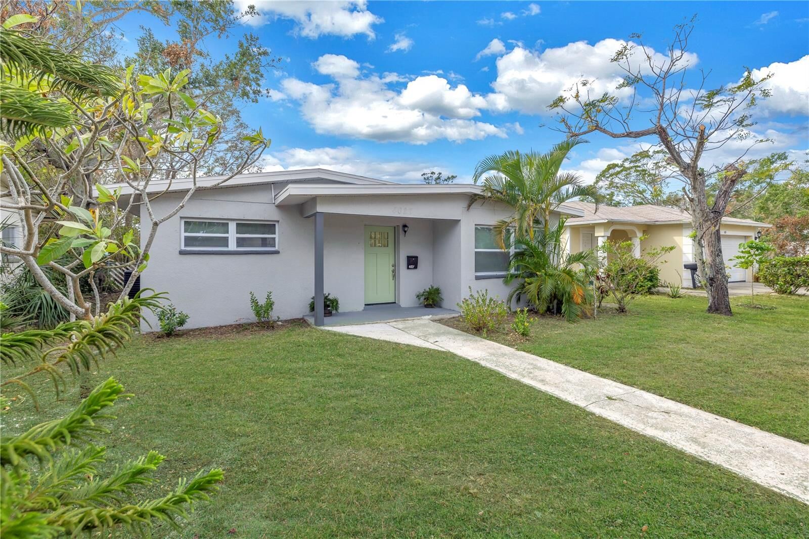 Property Photo: 4027 7th Street S FL 33705