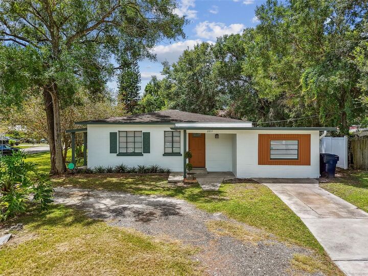 2211 E Hanna Avenue  Tampa FL 33610 photo