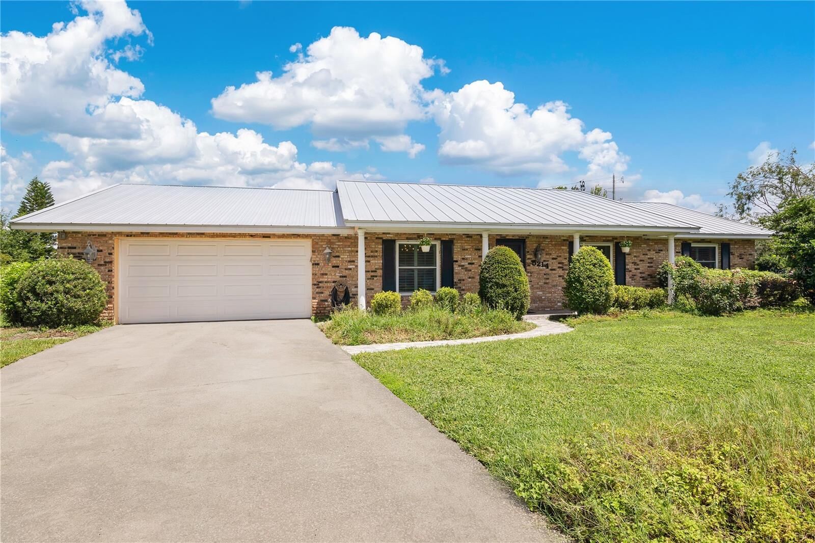 Property Photo:  5214 Jade Circle  FL 32812 