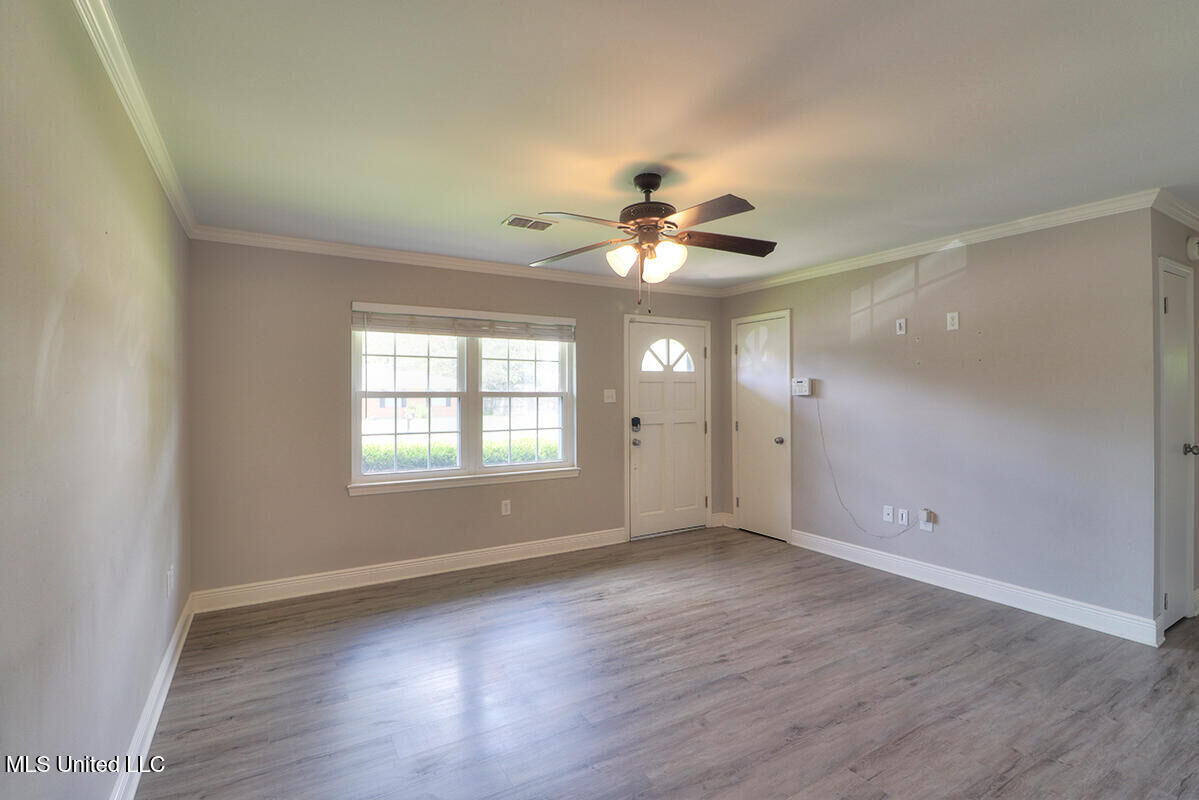 Property Photo:  2106 Boardman Boulevard  MS 39507 