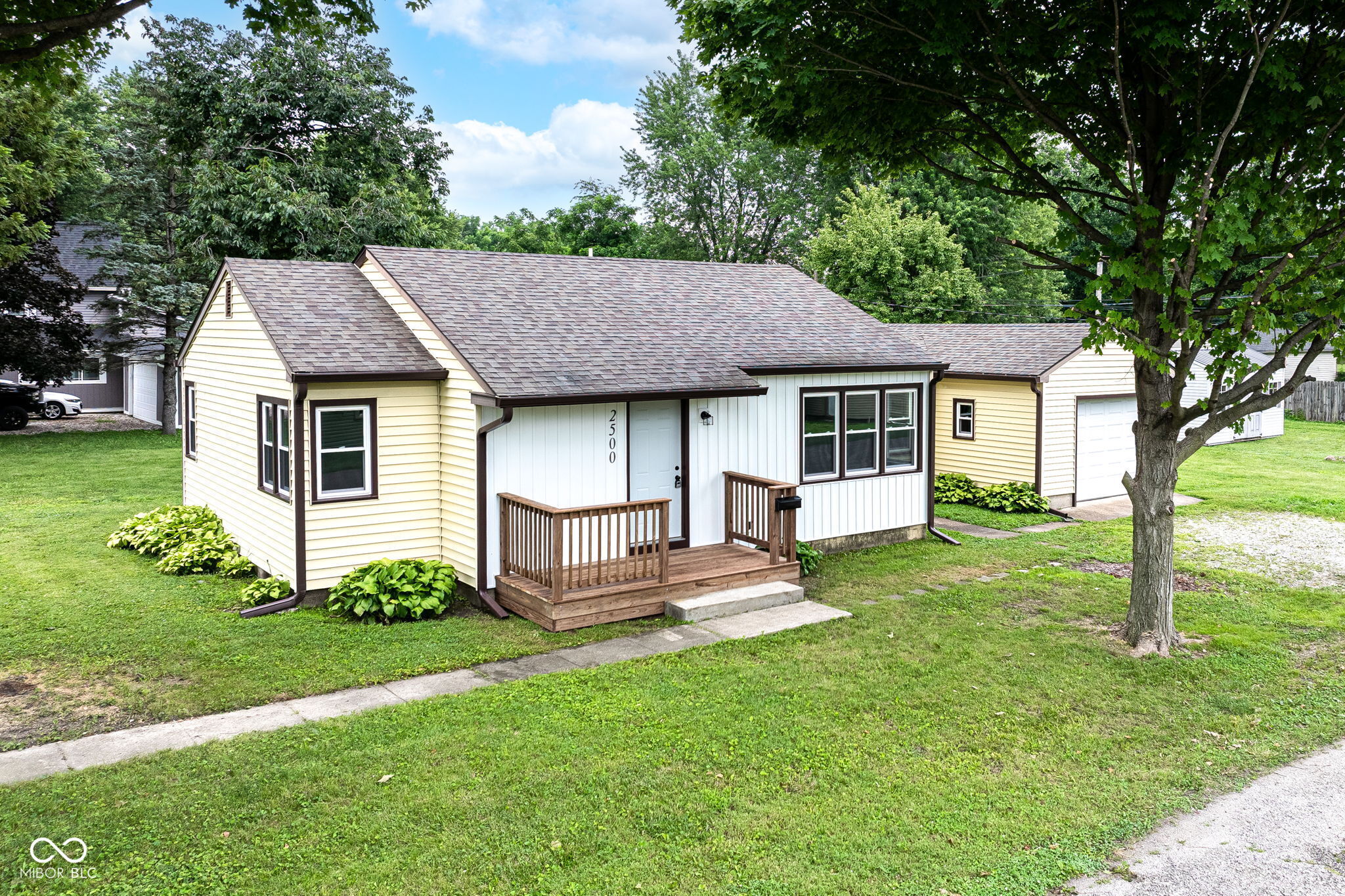 Property Photo:  2500 S N Street  IN 46036 