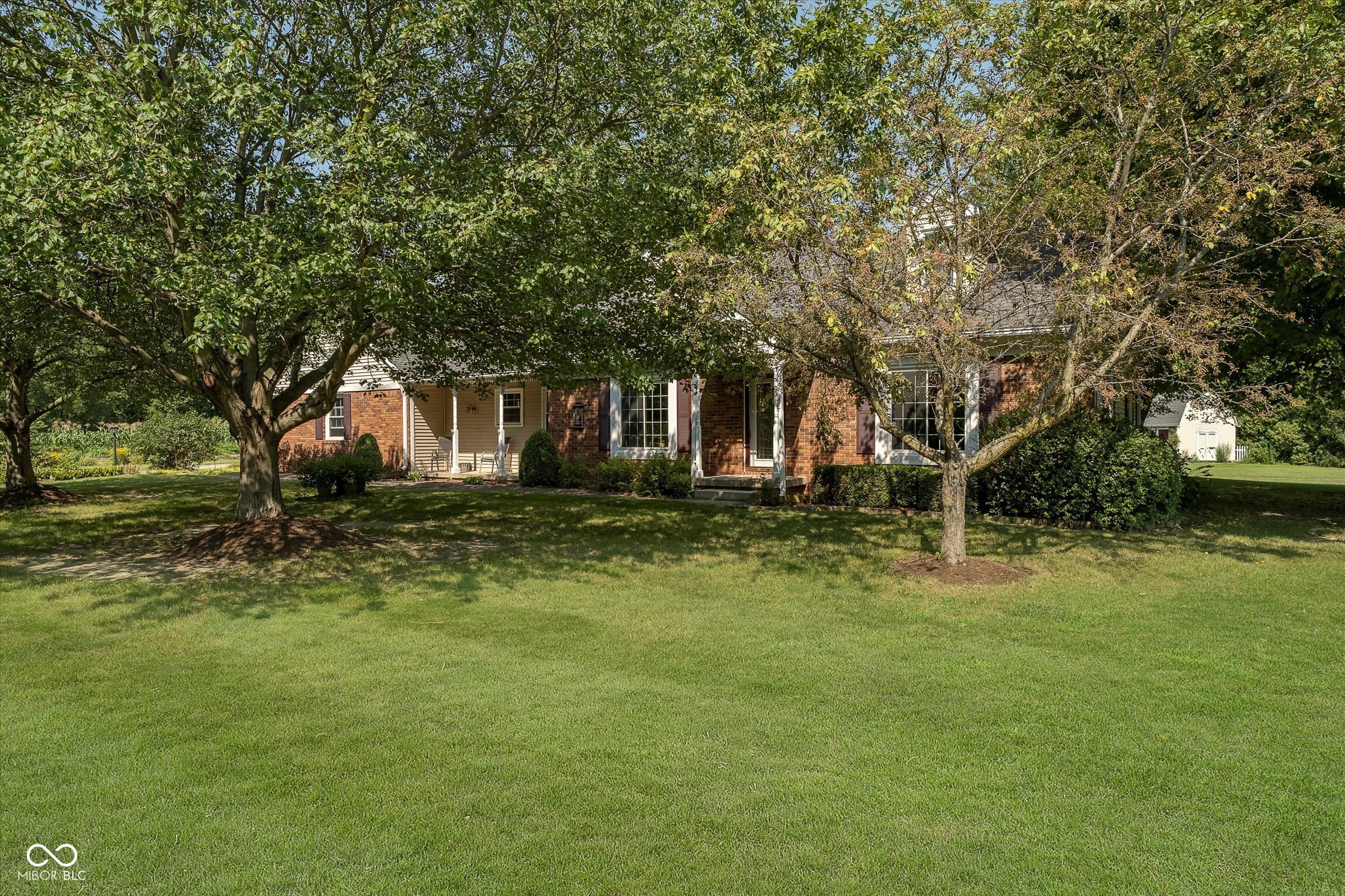 Property Photo: 6234 W Country Lane IN 46011