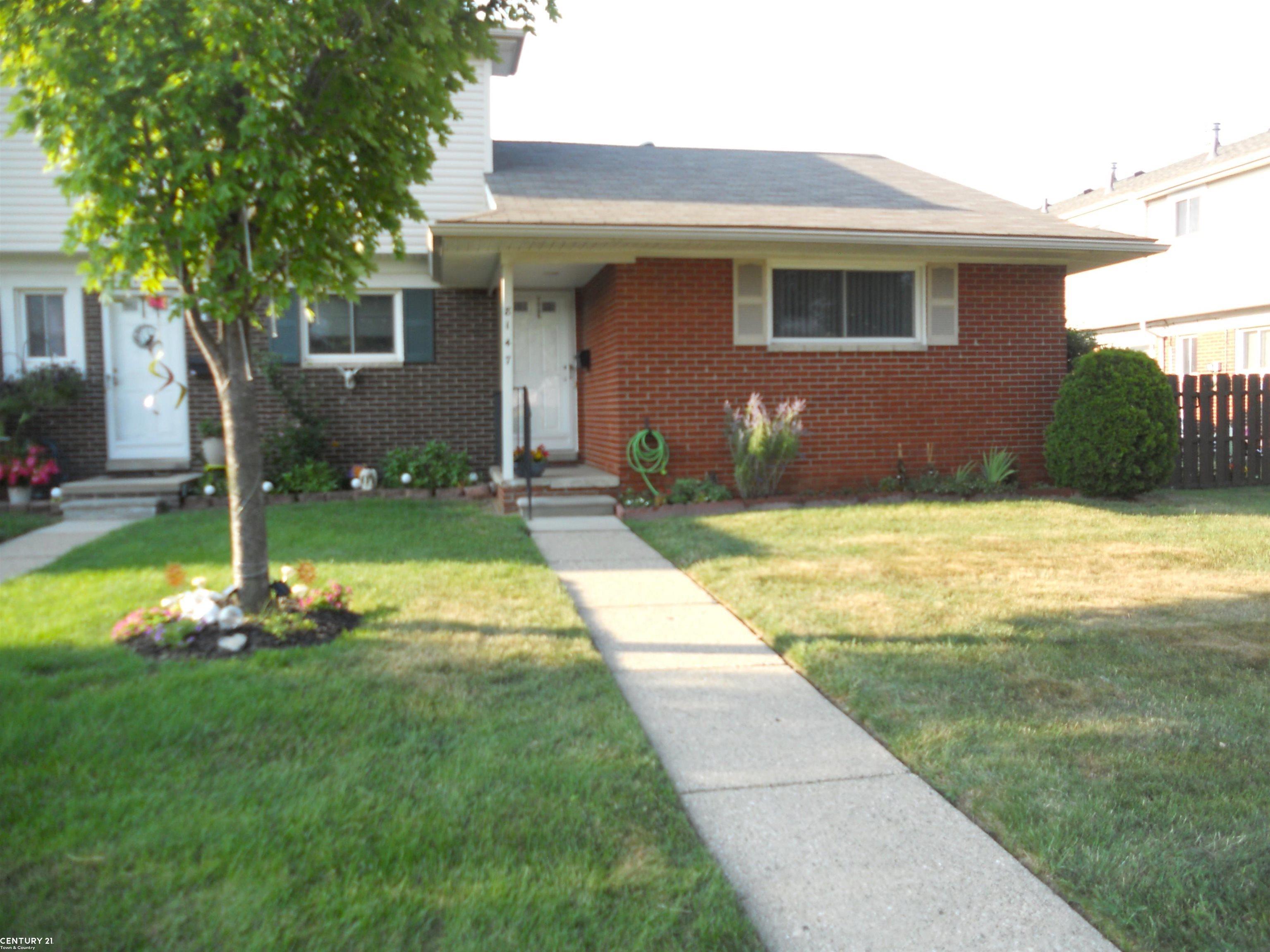 Property Photo: 8147 Busko Street MI 48093
