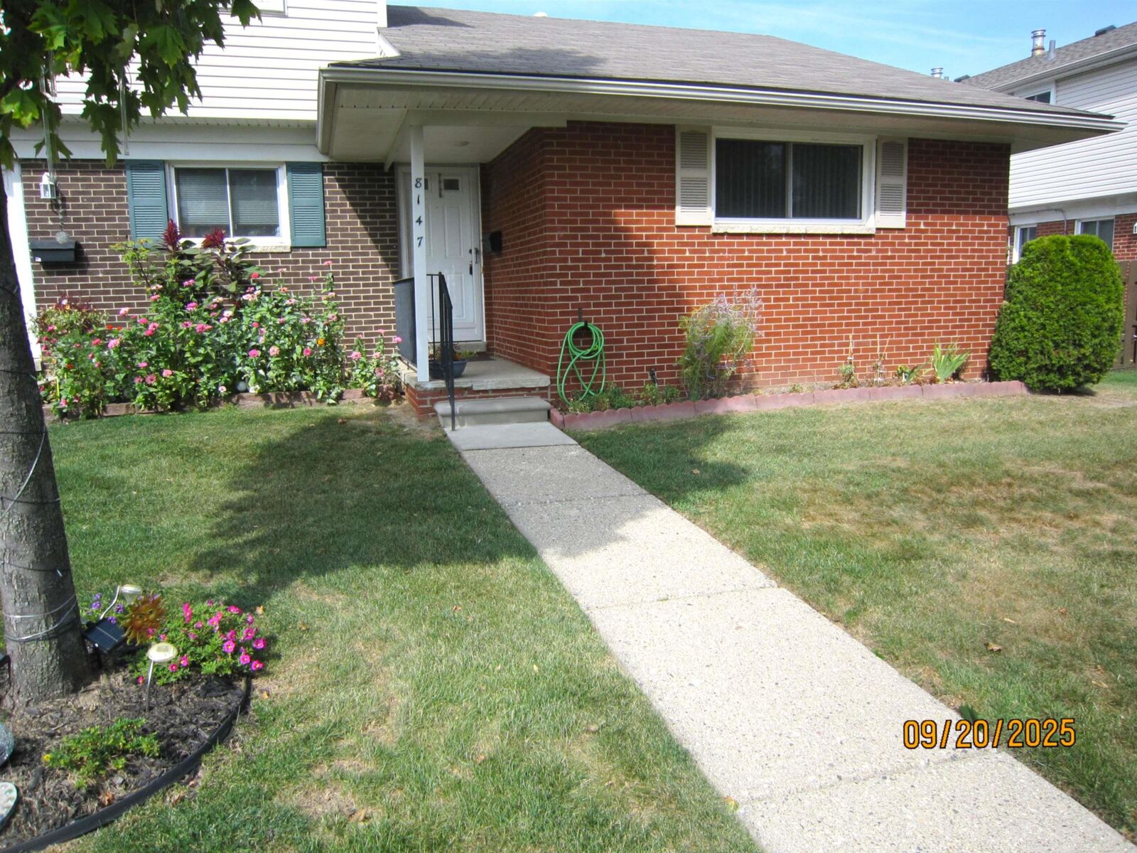 Property Photo: 8147 Busko Street MI 48093