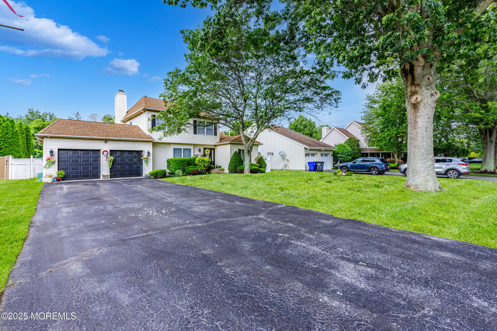 Property Photo:  26 Poppy Court  NJ 08723 