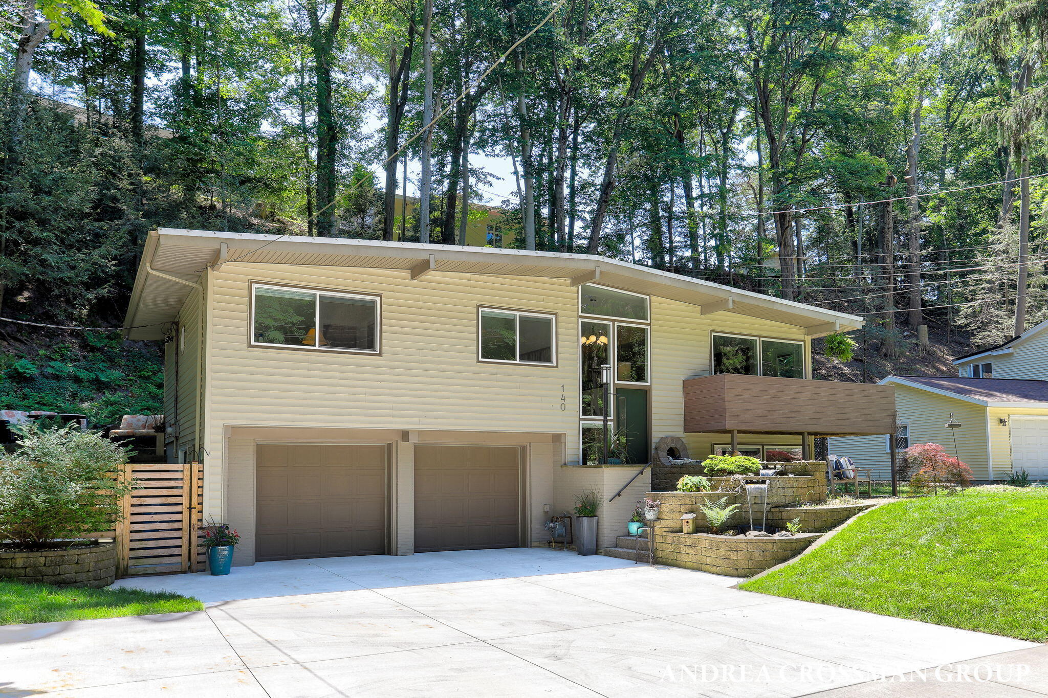 Property Photo: 140 Grand Avenue MI 49417