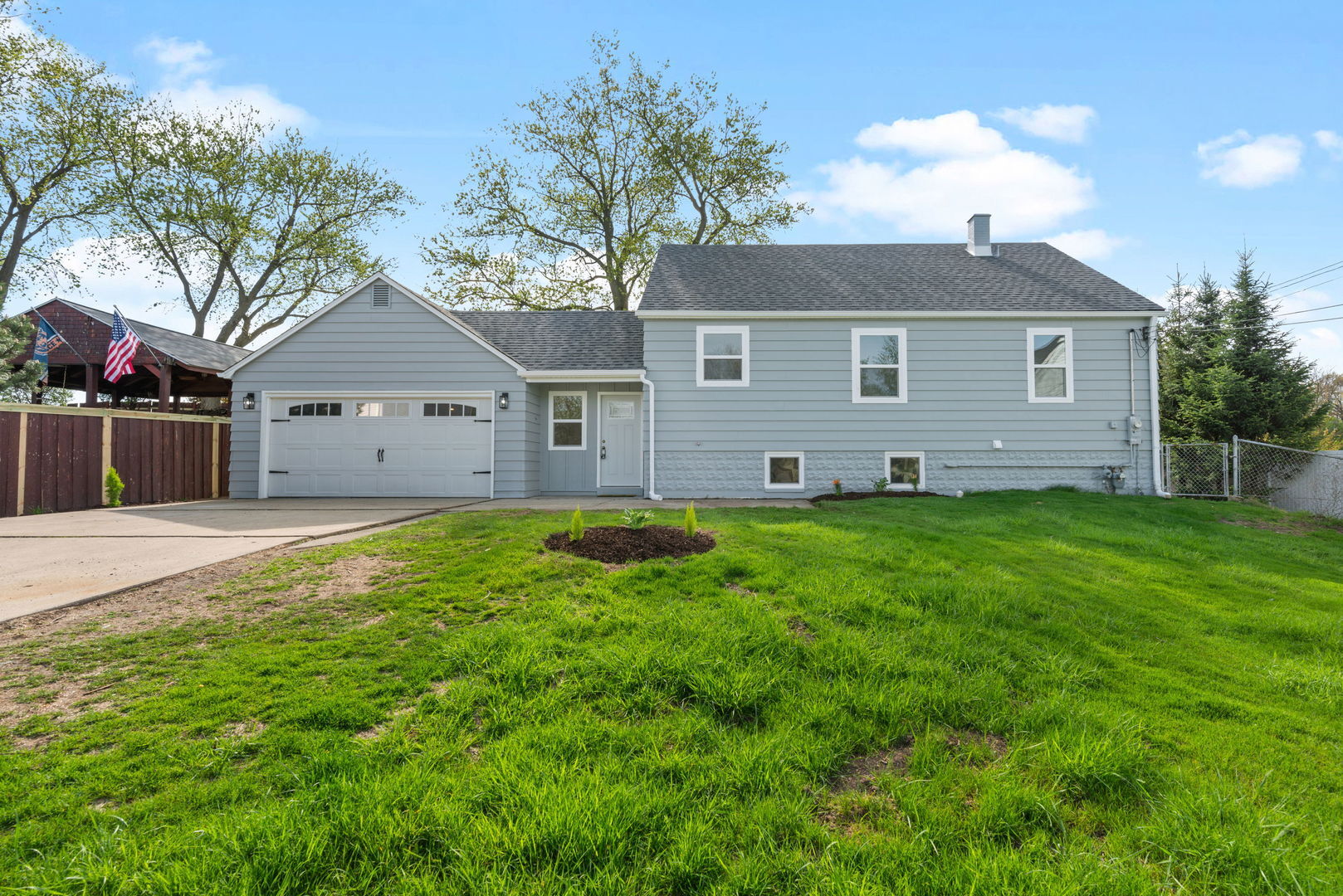 Property Photo:  9048 Oneill Drive  IL 60527 