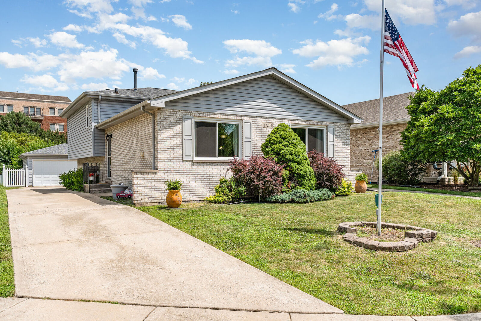 Property Photo:  17201 68th Court  IL 60477 