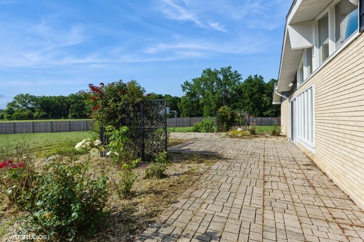 Property Photo:  14810 W Hickory Road  IL 60099 