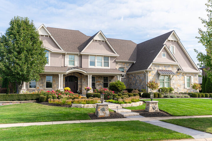 Property Photo: 39W162 Long Meadow Lane IL 60175