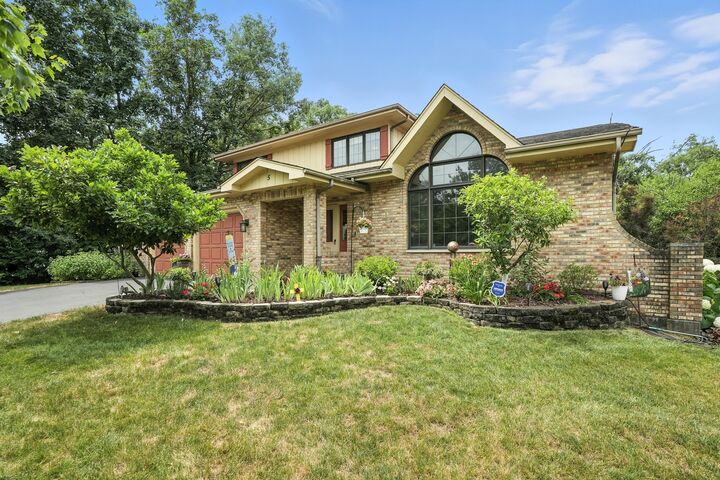 Property Photo:  5 Geneva Court  IL 60417 