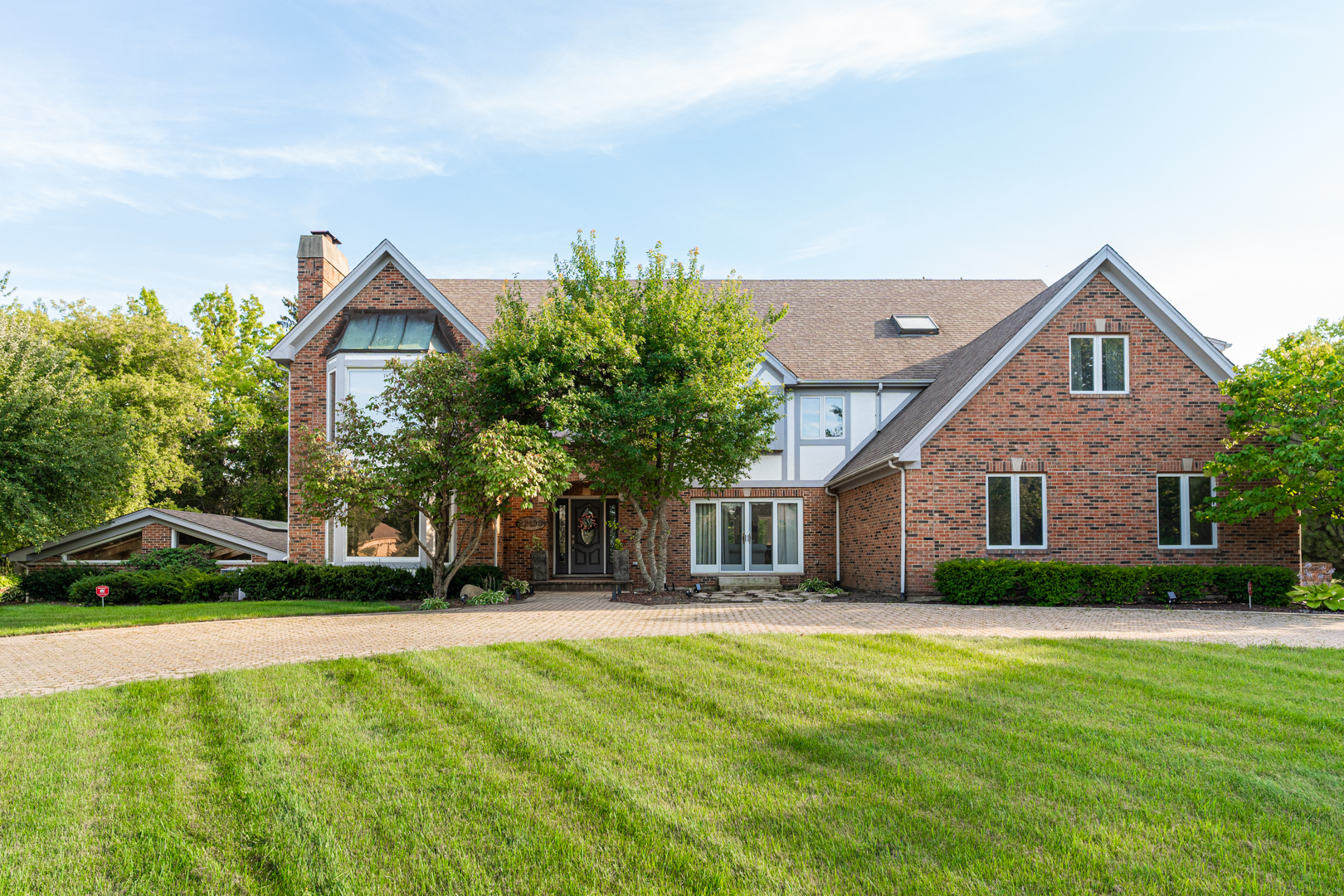 Property Photo: 22199 W Thornridge Drive IL 60047